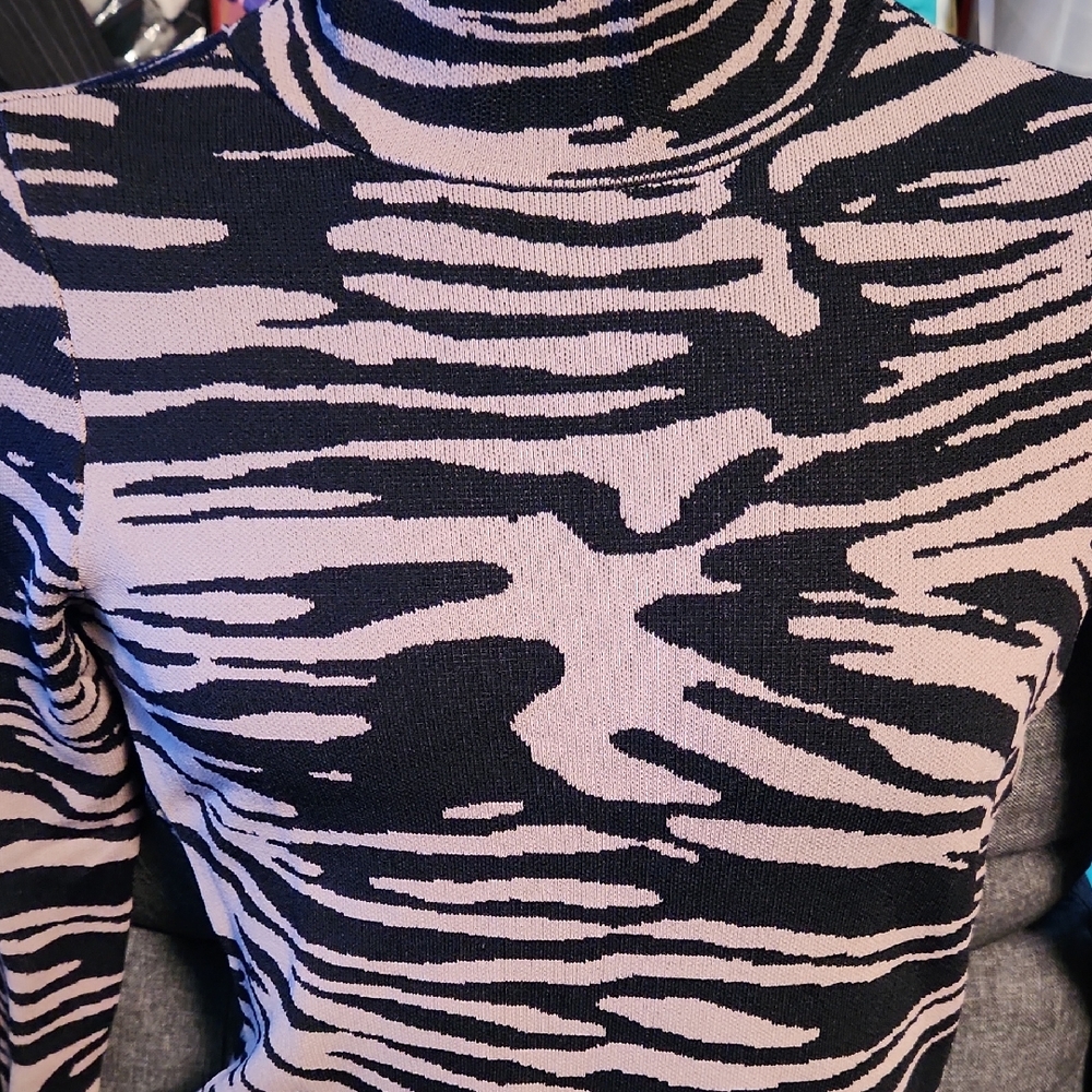 Pashmina Black and Tan Cowl Neck Sweater